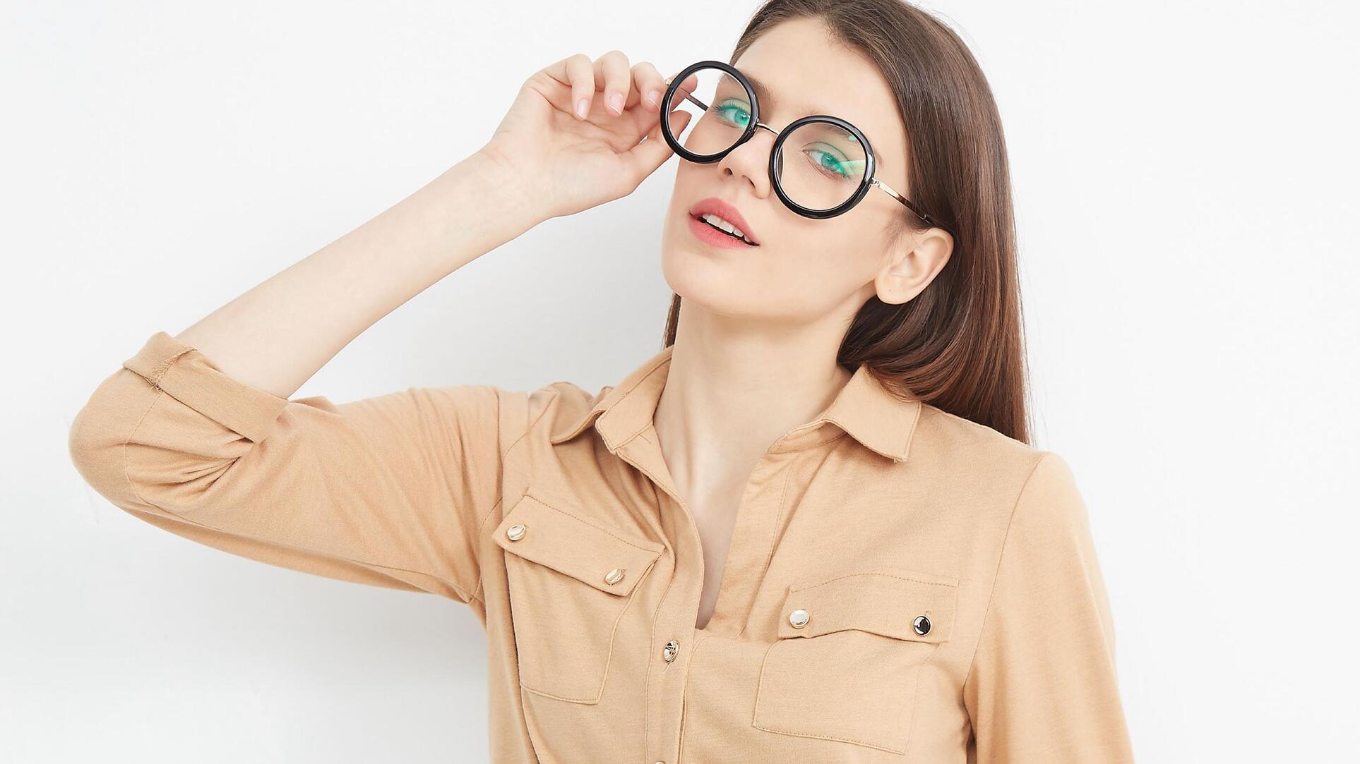 Fashion glasses add sophistication to your wardrobe.
