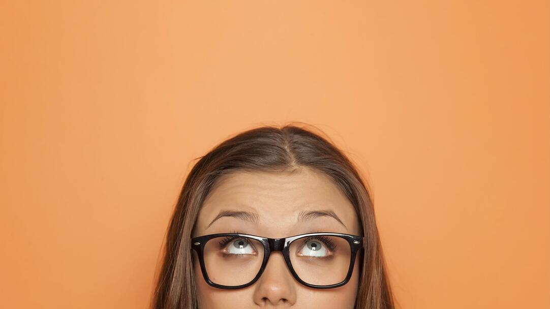 Learn how to choose glasses for thick or thin eyebrows.