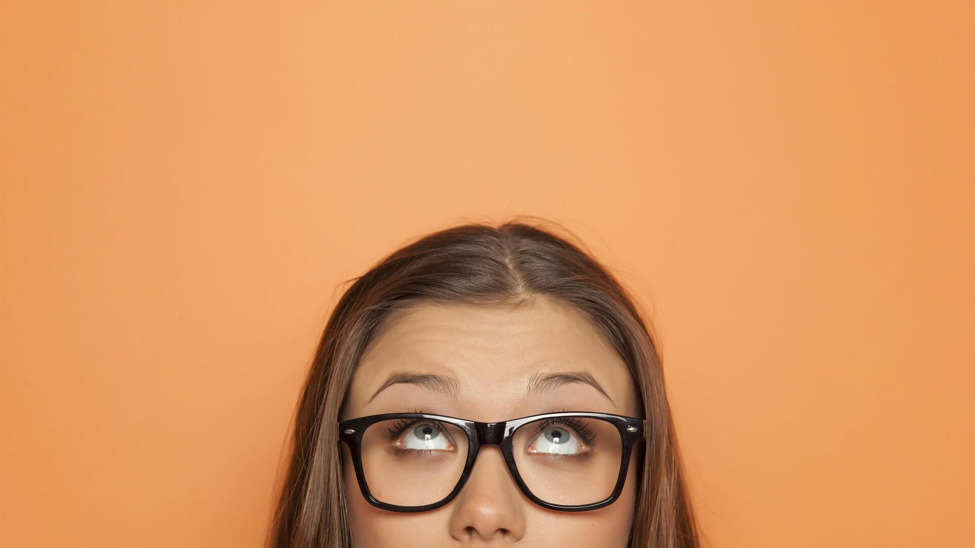Learn how to choose glasses for thick or thin eyebrows.