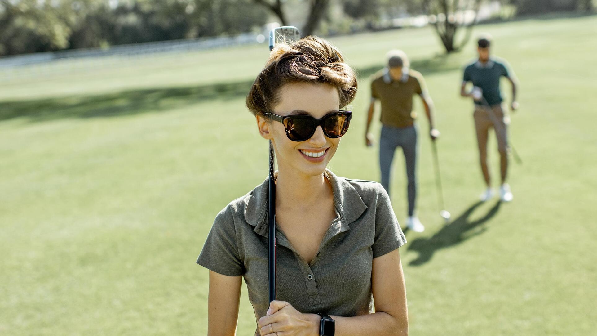 10 Best Golf Sunglasses To Have Professional Golfers' Vibes In