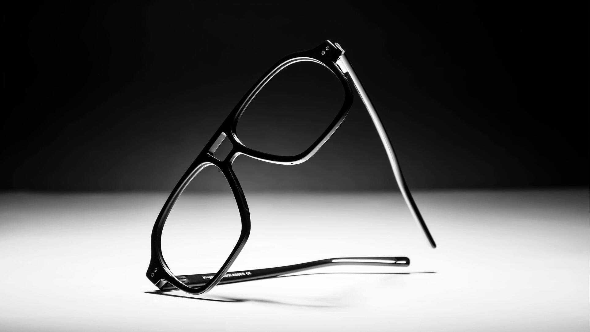 minimalist eyeglass frames