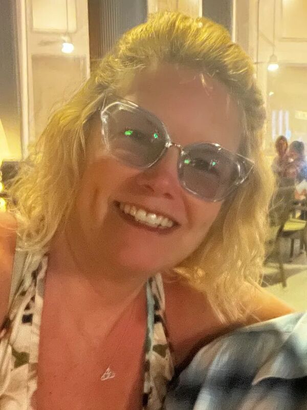 Customer review of Delmonte by Melanie L.