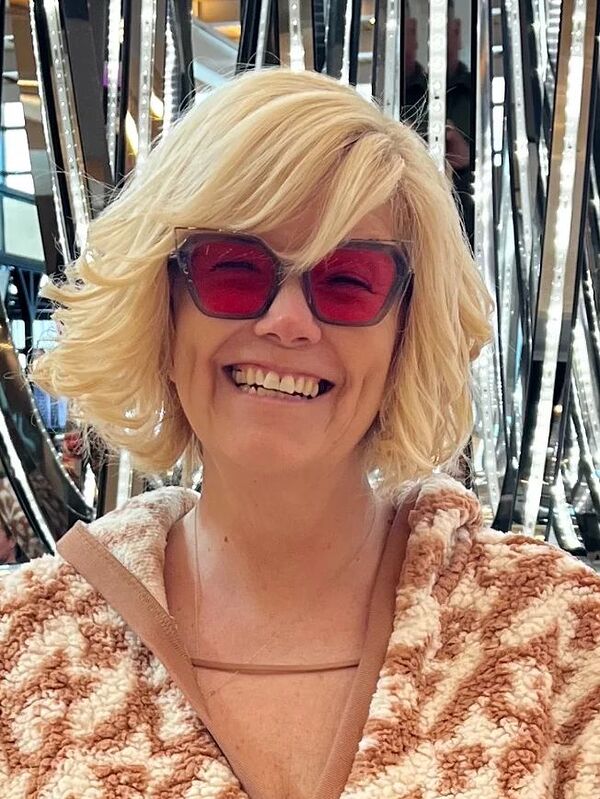 Customer review of Delmonte by Melanie L.