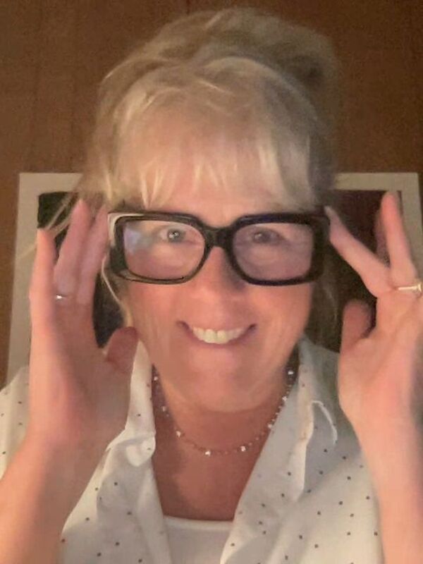 Customer review of Bahia by Dennise K.
