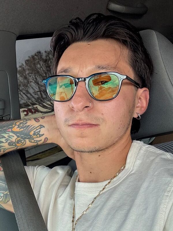 Customer review of 1484 by Cin L.