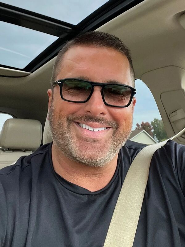 Customer review of Evette by Dale B.