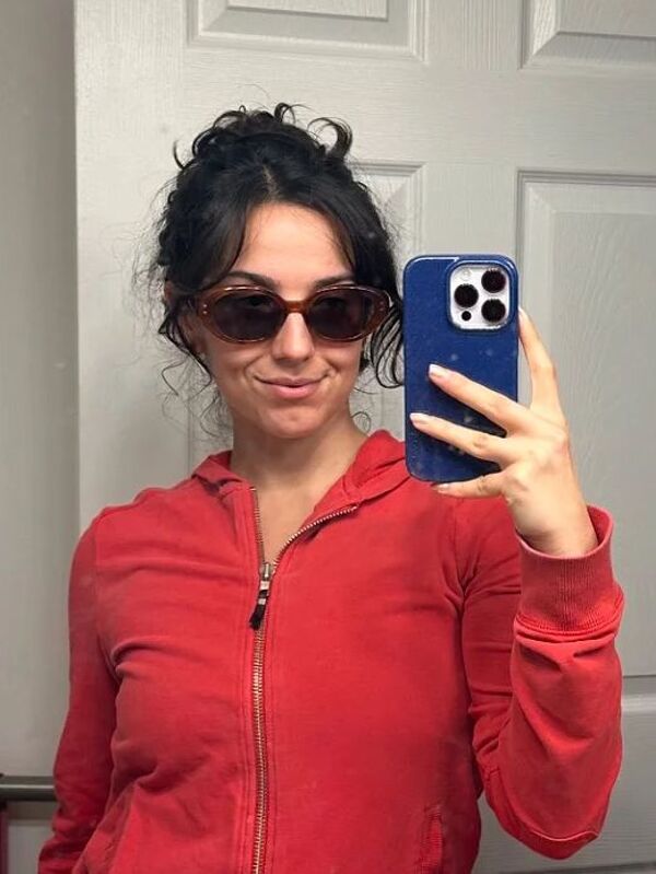 Customer review of Quuen by Deanna G.