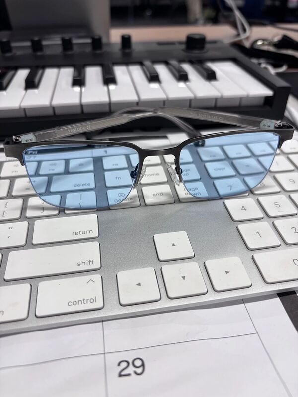 Customer review of Tunt by Frederick S.