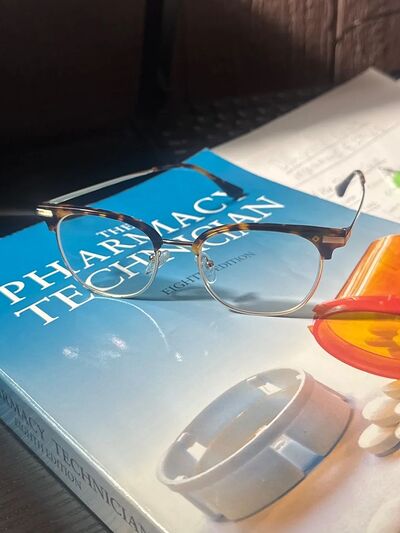 Customer review of Olson by Andres M.