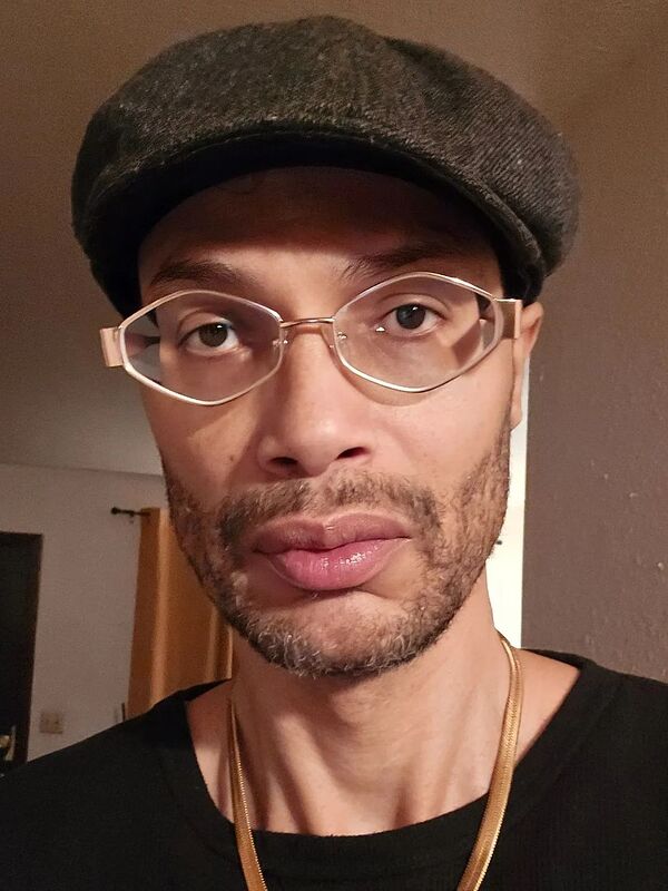 Customer review of Midney by Jonathan L. H.