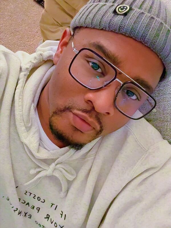 Customer review of Tulip by Oshae A. R.