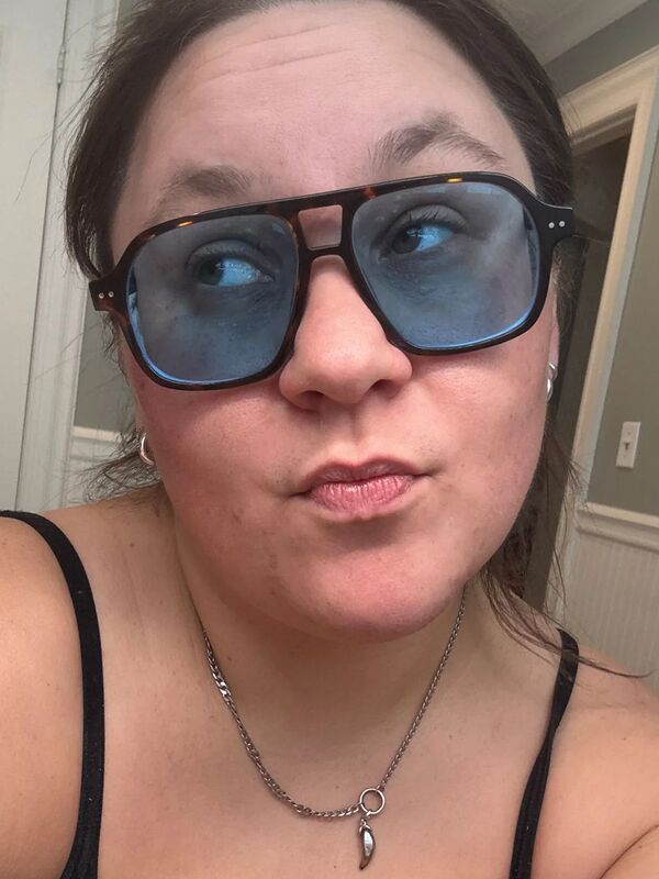 Customer review of Kingston by Paulina G.