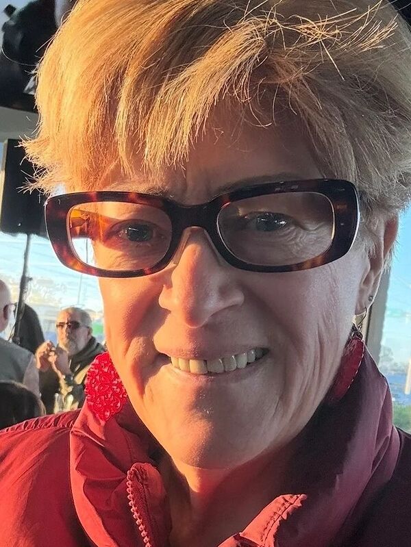 Customer review of Couch by Anne C.