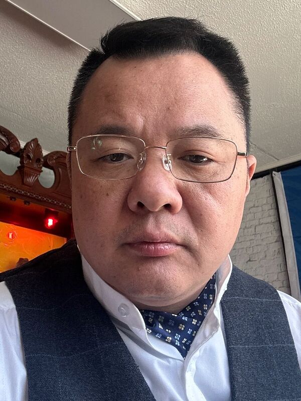 Customer review of Trump by Johnny H.