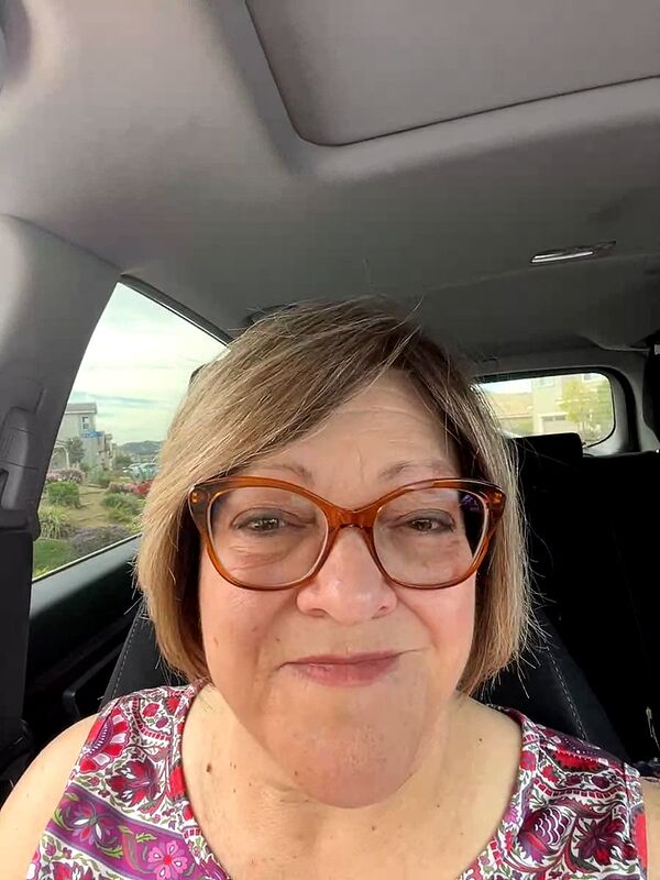 Customer review of Azalea by Dolores V.