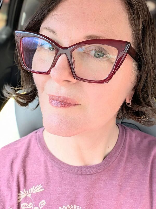 Customer review of Wayar by Cristiana C. B.