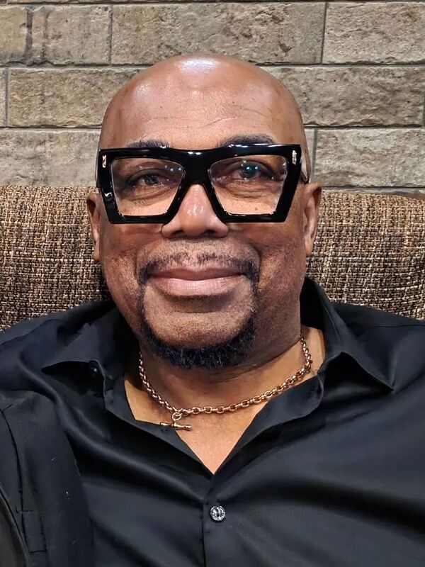 Customer review of Tree by Clifton W.