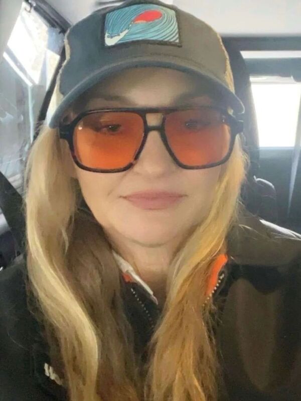 Customer review of Kingston by Suzanne X.