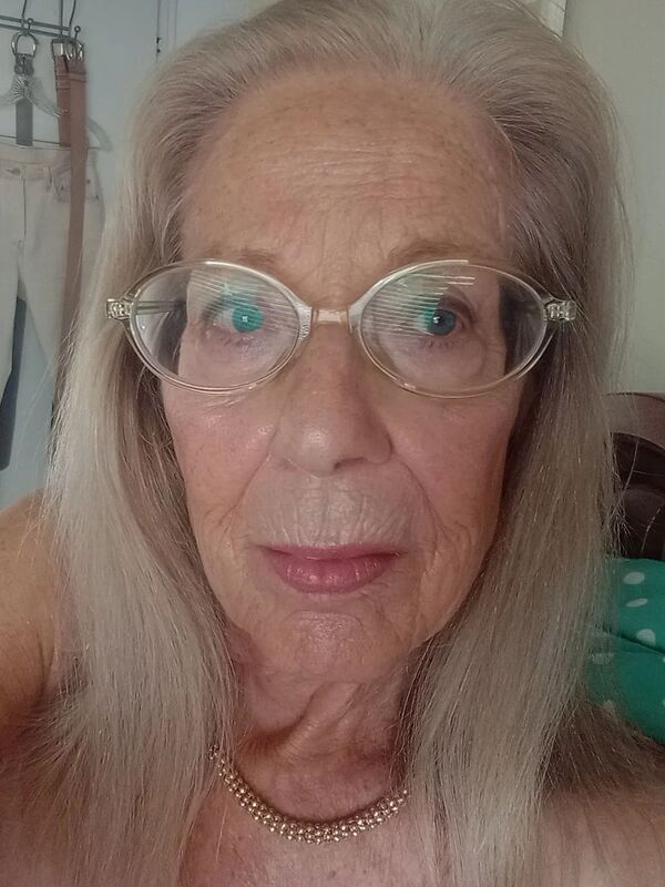 Customer review of Ubell by Deborah S.