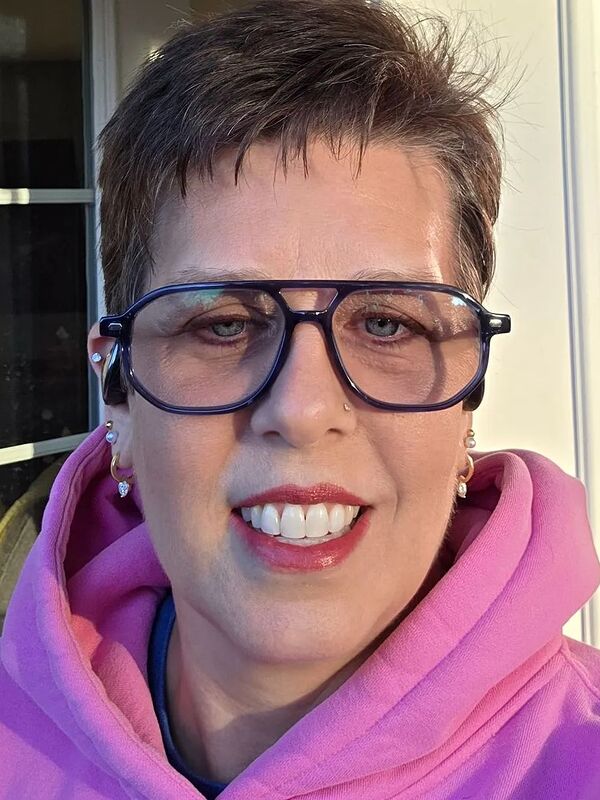 Customer review of Aguilar by Jennifer D. O.