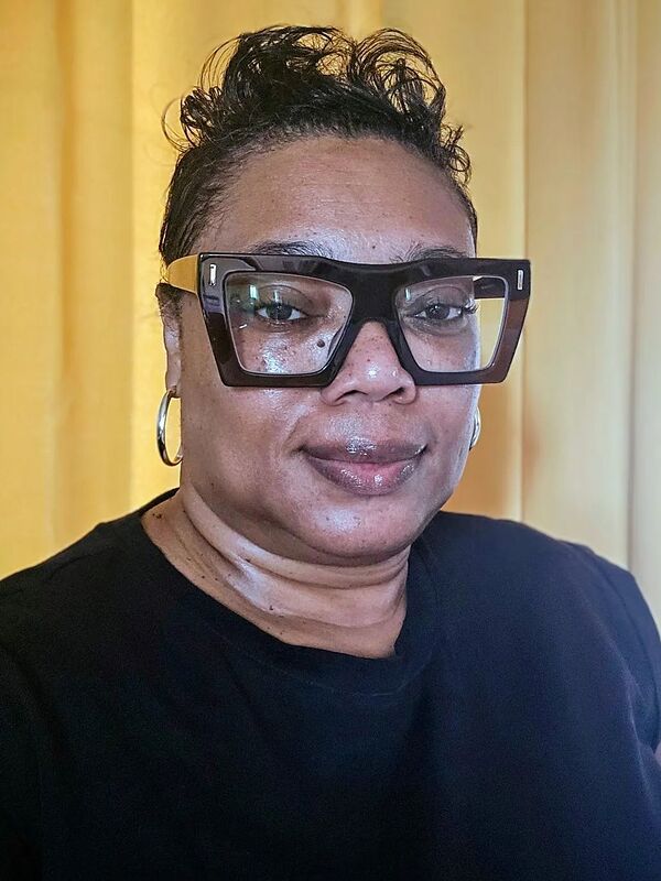 Customer review of Tree by Chernika L. C.