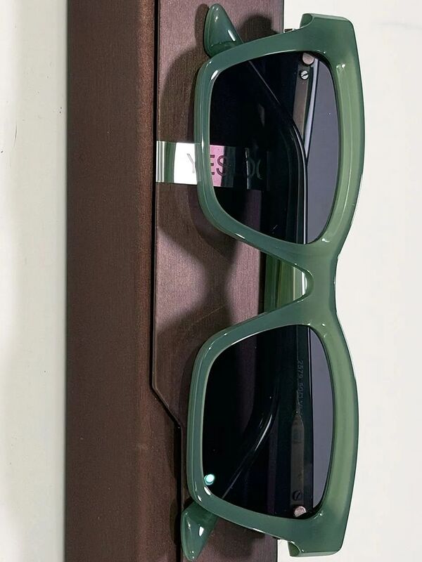 Customer review of OHare by Shelley L.