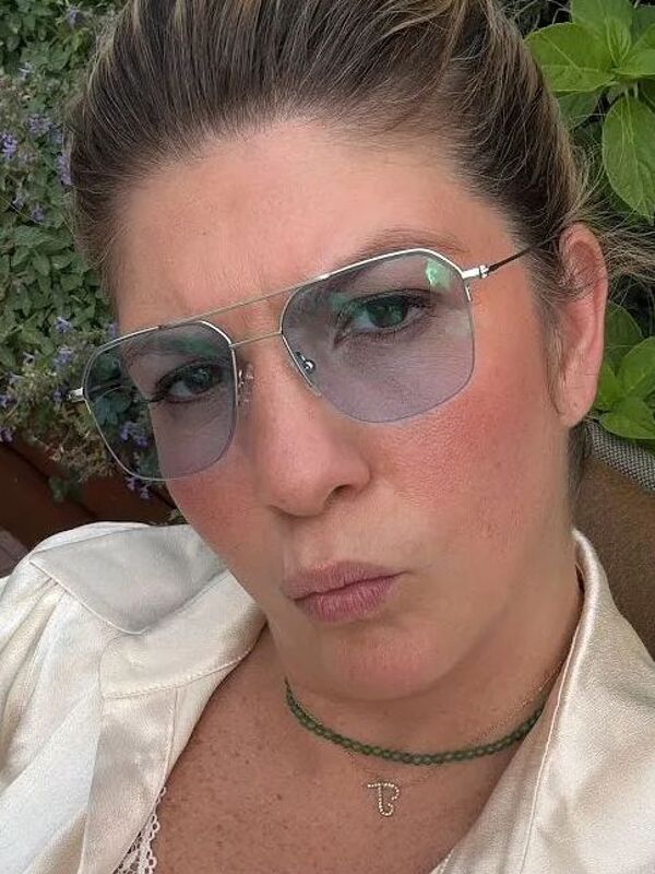 Customer review of Largo by Tules Y.