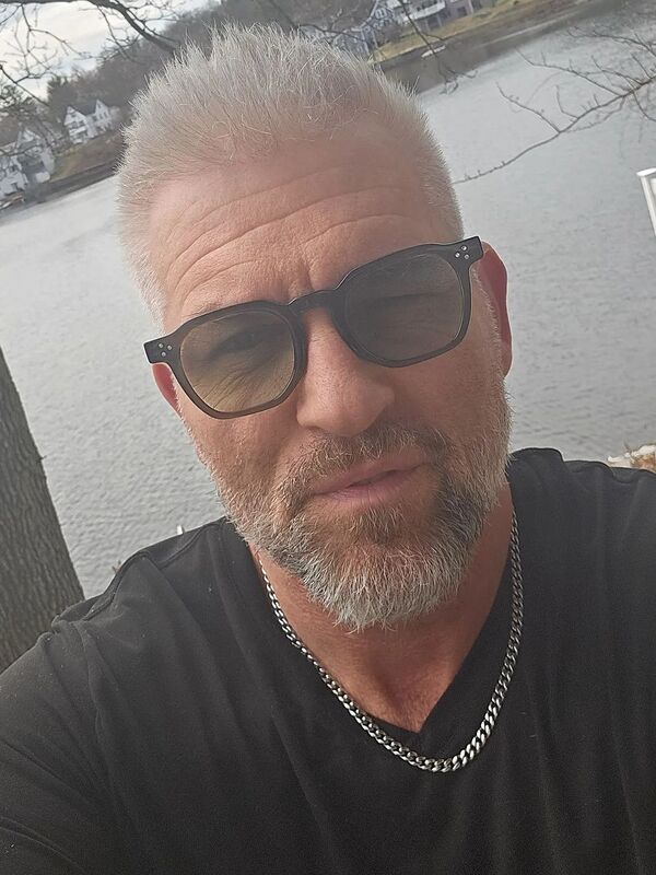 Customer review of Fingar by Eric S.