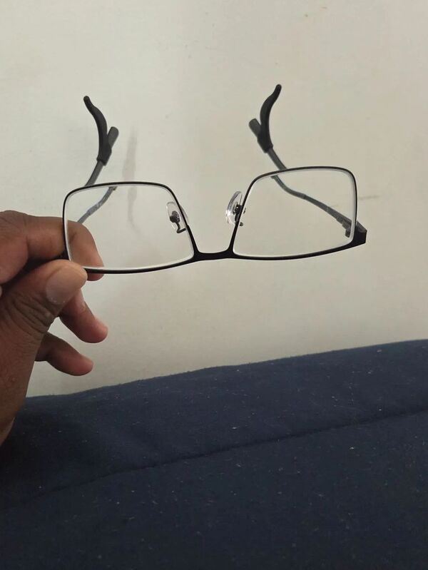 Customer review of Leeth by Eduardo N.
