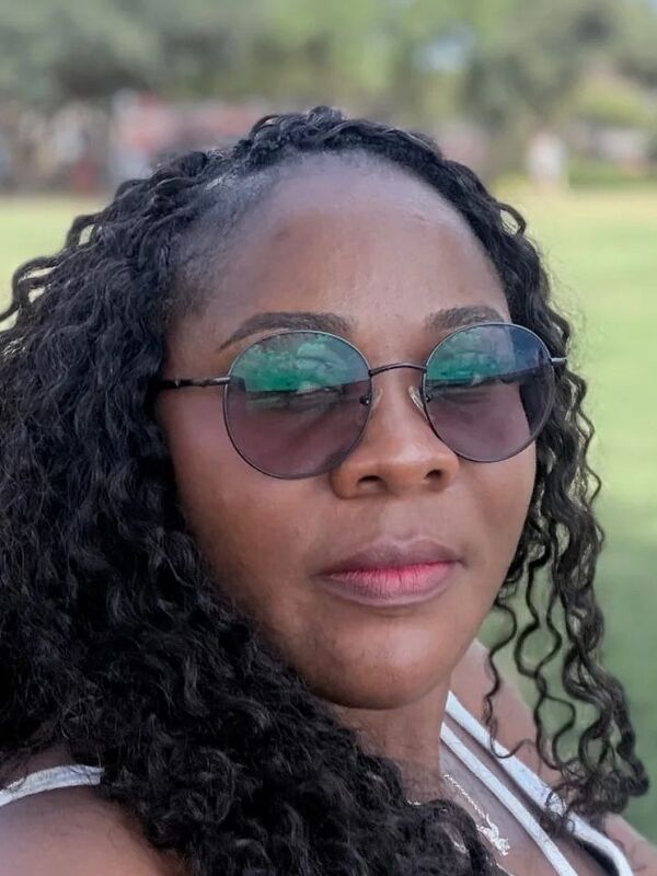 Customer review of Cosmos by Mirabel A.