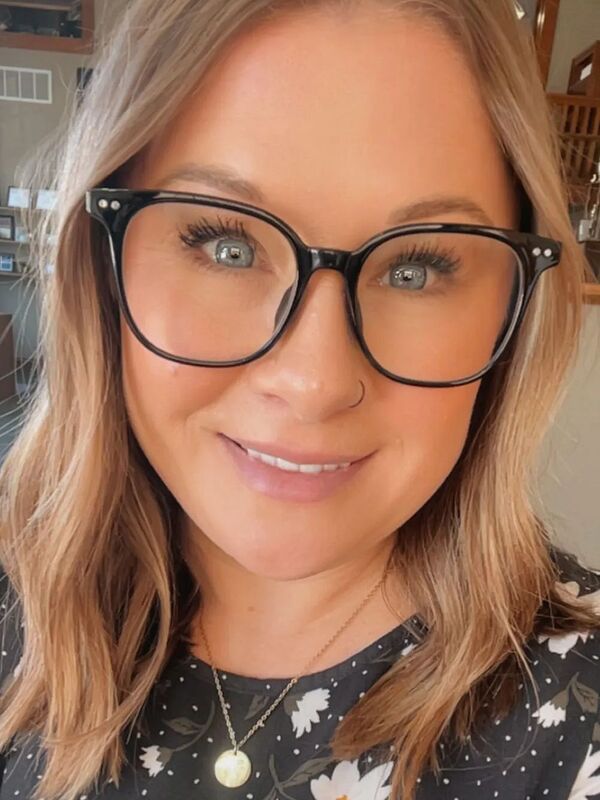 Customer review of Lozzuri by Holly S.