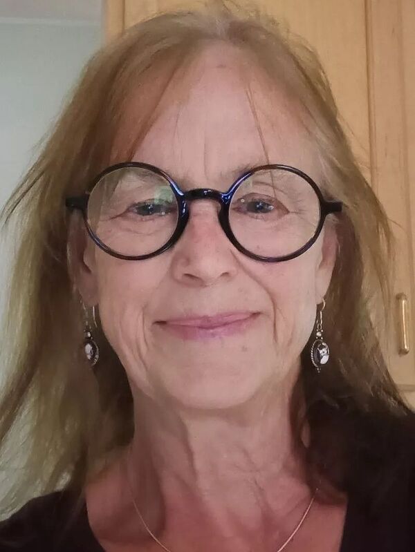 Customer review of Juno by Melinda K. K.